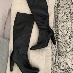 Stuart Weitzman Heeled Leather Boots